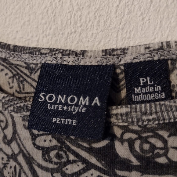 Beaded Paisley Petite cotton tee grays and black - Picture 3 of 11